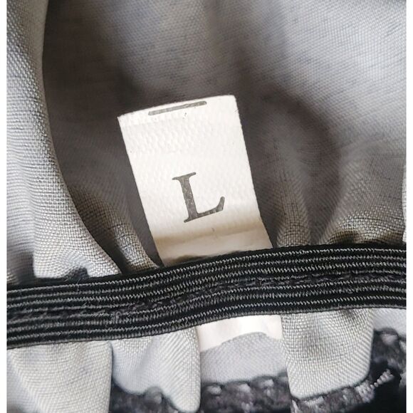 Tribal Print Gathered Neckline Top Women Black 3/4 Sleeve Size L - Picture 3 of 3